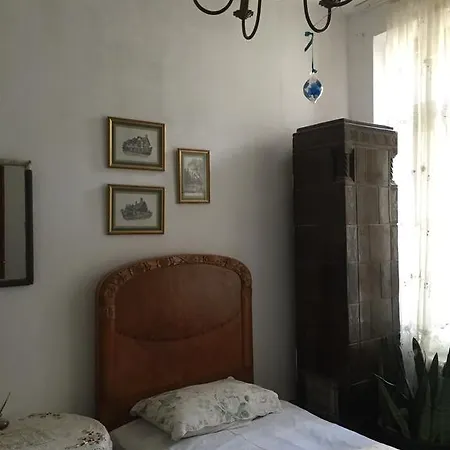 Bed and Breakfast Vila 11 *