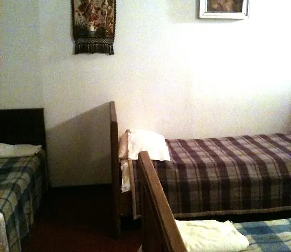 Vila 11 Bed & Breakfast *
